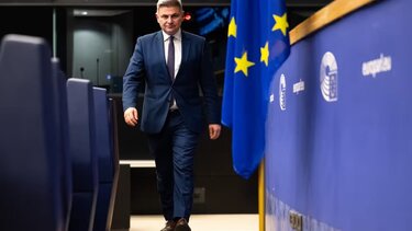 Νικόλας Φαραντούρης: Ζητά κυρώσεις για τις σφαγές Κούρδων στη Συρία 