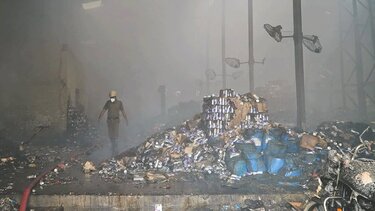 Φωτιά, Καλκούτα, Ινδία