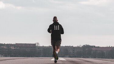 Περπάτημα ή τρέξιμο; Το αιώνιο δίλημμα της αερόβιας άσκησης