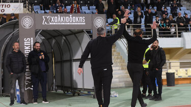 ΟΦΗ: Αποθέωση για τον Κόντη, φώναζαν ρυθμικά το όνομά του στο Παγκρήτιο