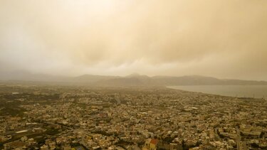 Νέο κύμα αφρικανικής σκόνης θα "σκεπάσει" την Κρήτη - SOS για τις ευάλωτες ομάδες