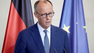 Μεγαλύτερη αυτονομία για την Ευρώπη, ευρωπαϊκό χρηματιστήριο και εφαρμογή της συμφωνίας με την Μercosur ζητά ο Μερτς