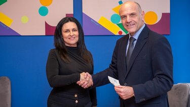 MINOAN LINES: Για δεύτερη χρονιά δίπλα στην “Ηλιαχτίδα”