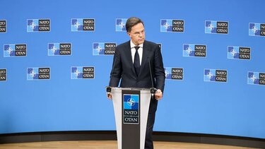 NATO, Σύνοδος