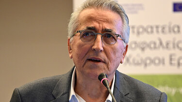 Γιάννης Παπαγόπουλος