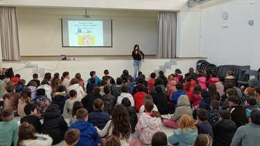 Παγκόσμια Ημέρα κατά του Παιδικού Καρκίνου – Μήνυμα Ελπίδας και Προσφοράς από το 16ο Δημοτικό Σχολείο Ρεθύμνου