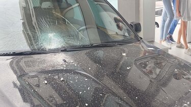 αυτοκινητο-μπαλκονι