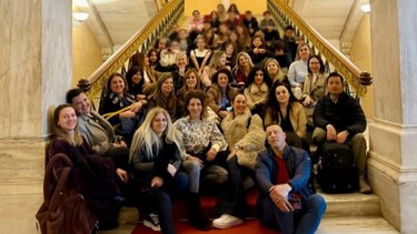 17o Δημοτικό Σχολείο Ηρακλείου, Βουλή, Επίσκεψη