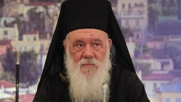 Αρχιεπίσκοπος Ιερώνυμος: Η Παναγία λειτουργεί ως μια γέφυρα για να συνδέσουμε τα δικά μας βάσανα με τη χριστιανική ελπίδα