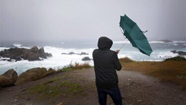 Καιρός: Έως 9 μποφόρ στην Κρήτη - Κίνδυνος για πλημμύρες και κλείσιμο ιρλανδικών διαβάσεων!
