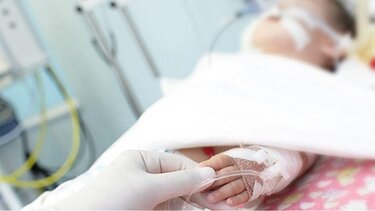 Γρίπη: Στη ΜΕΘ του «Παίδων» Αγία Σοφία δύο παιδιά – Τρίχρονος νοσηλεύεται διασωληνωμένος