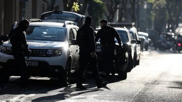 Πυροβολισμοί: Απόπειρα ανθρωποκτονίας κατά συρροή στον 17χρονο, έρχονται εντάλματα