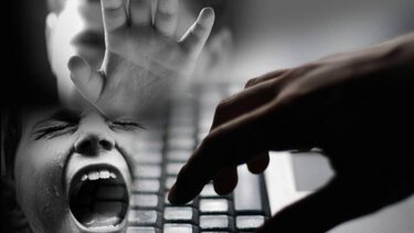 Υπόθεση πορνογραφίας ανηλίκου: Τι δείχνουν τα βίντεο με τη συμμετοχή του πατέρα