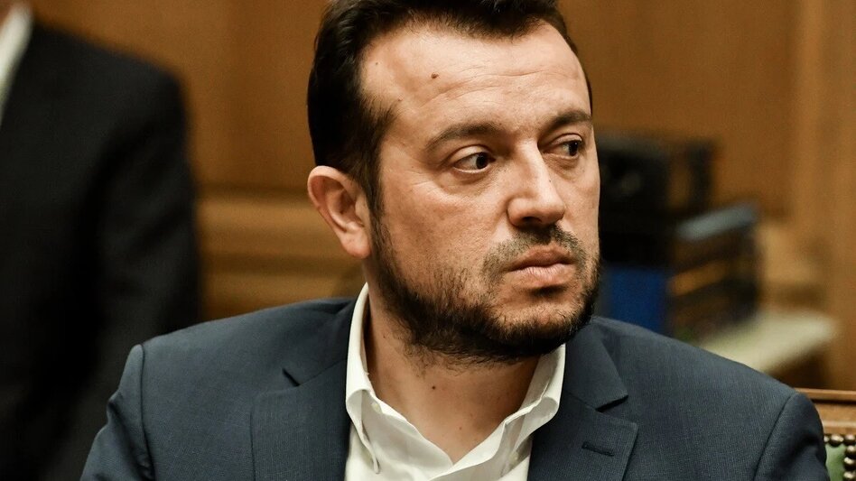 Ο Νίκος Παππάς αποκαλύπτει τι σημαίνει το τατουάζ του