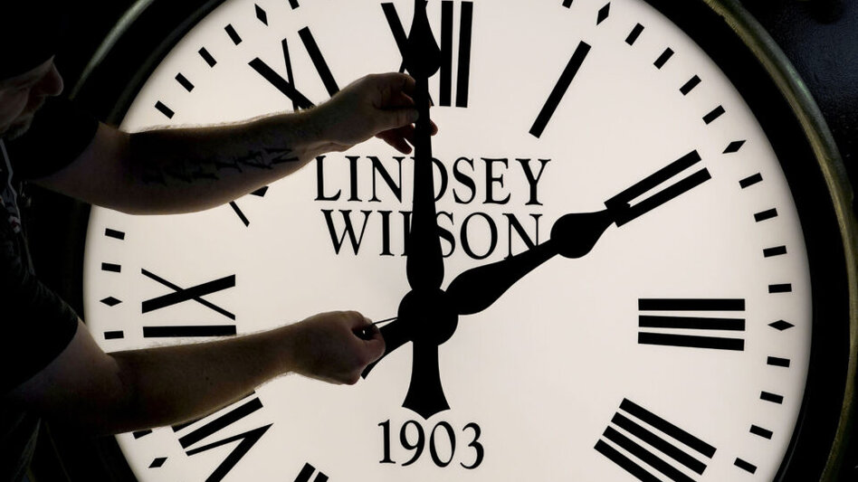 Με δύο διαφορετικές ώρες ξύπνησαν οι Λιβανέζοι