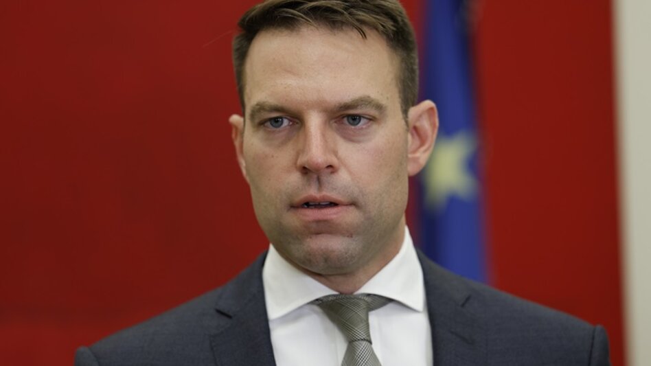 Στ. Κασσελάκης: «Με έναν τρόπο θα έπρεπε να παρέμβει η κυβέρνηση στα σουπερμάρκετ: Έλεγχοι»