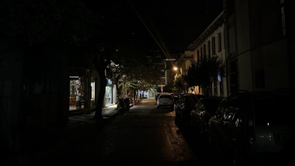 Κέντρο Ηρακλείου: μαύρα σκοτάδια, μαύρα είναι τα χάλια μας...