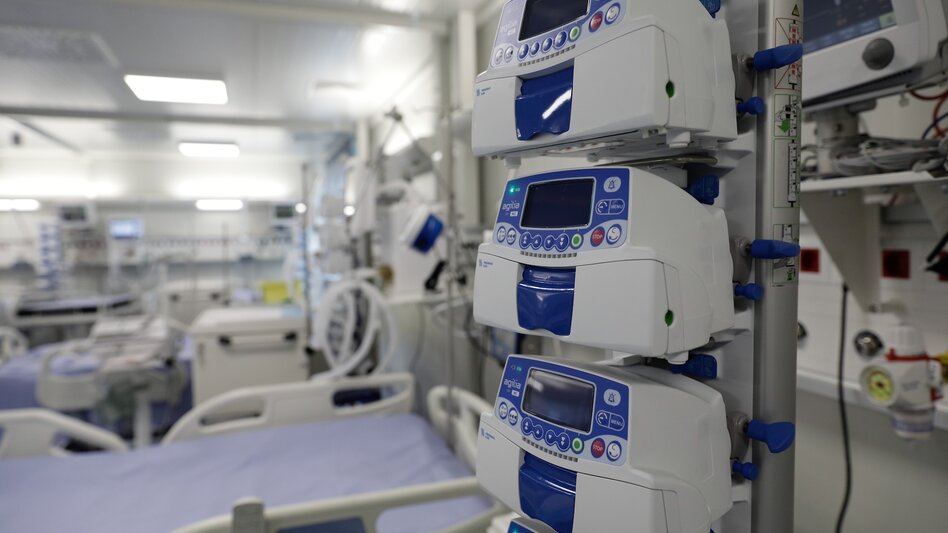 Αγωνία για δύο νεαρές αδερφές στο Ηράκλειο – Νοσηλεύονται με μηνιγγίτιδα σε ΜΕΘ του νησιού