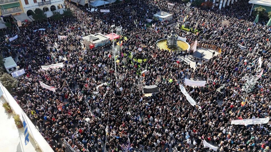 Τέμπη - Δεν έχω οξυγόνο: Χιλιάδες κόσμου σε όλες τις πόλεις και όλα τα νησιά της Ελλάδας!