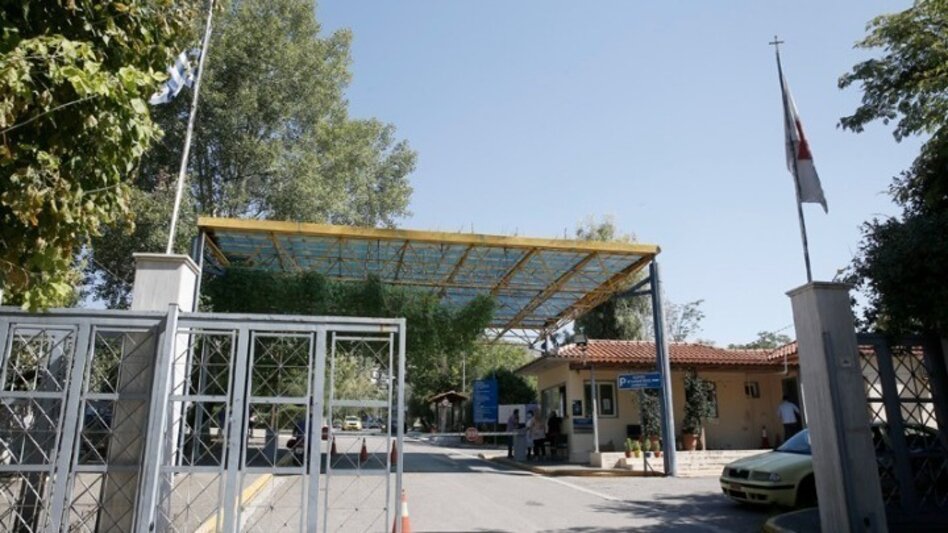 Έγκλημα στο Δαφνί: Στον εισαγγελέα ο 47χρονος που σκότωσε με γυαλί 44χρονη ασθενή