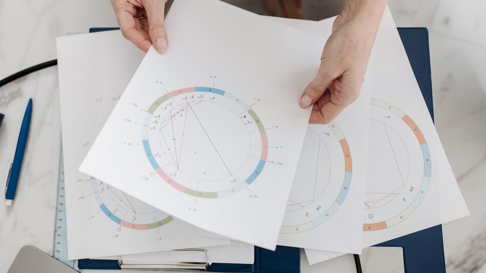 Τι λένε τα ζώδια για σήμερα 