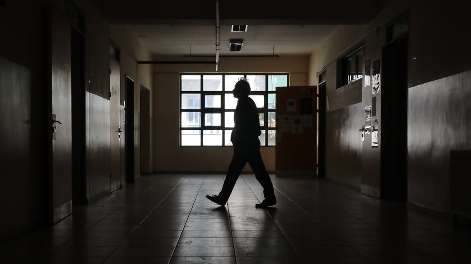 Ανοίγουν τα σχολεία αυτή την εβδομάδα - Η ώρα του αγιασμού