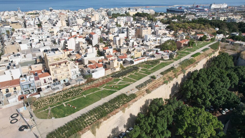 Τι θα γίνει με τα πρώην δημοτικά πάρκινγκ μετά την παραχώρηση των Τειχών;