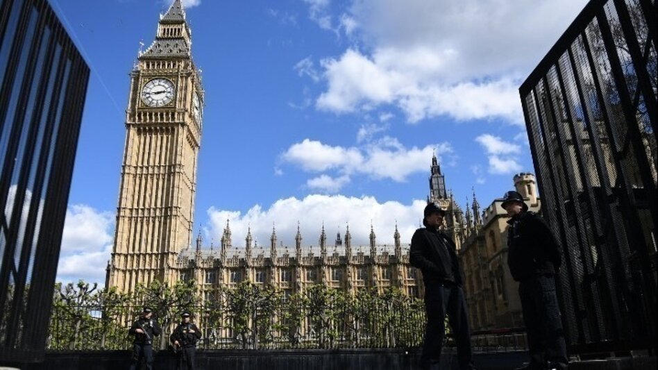 Βρετανία: Έφηβος μαχαίρωσε και τραυμάτισε δύο αγόρια 12 και 13 ετών μέσα στο σχολείο τους