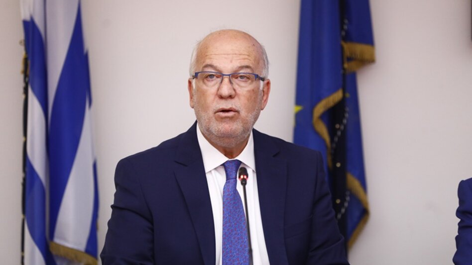 Βουλή: Αντιπαράθεση ανάμεσα σε Γιώργο Φλωρίδη, Δημήτρη Μάντζο και Χρήστο Γιαννούλη