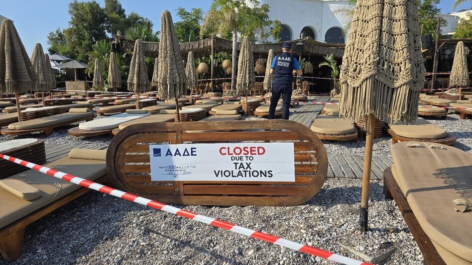 ΑΑΔΕ: Λουκέτο και πρόστιμο σε γνωστό beach restaurant στην Ρόδο    