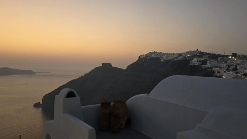 Σαντορίνη το φθινόπωρο: Η εποχή που το νησί αποκαλύπτει το πιο γοητευτικό του πρόσωπο