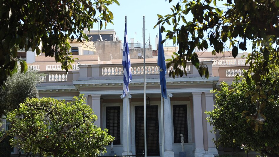 Σε κόκκινο συναγερμό η Αθήνα για τη Μέση Ανατολή: Το σχέδιο για την ασφάλεια Ελλήνων υπηκόων και οι επιπτώσεις του πολέμου