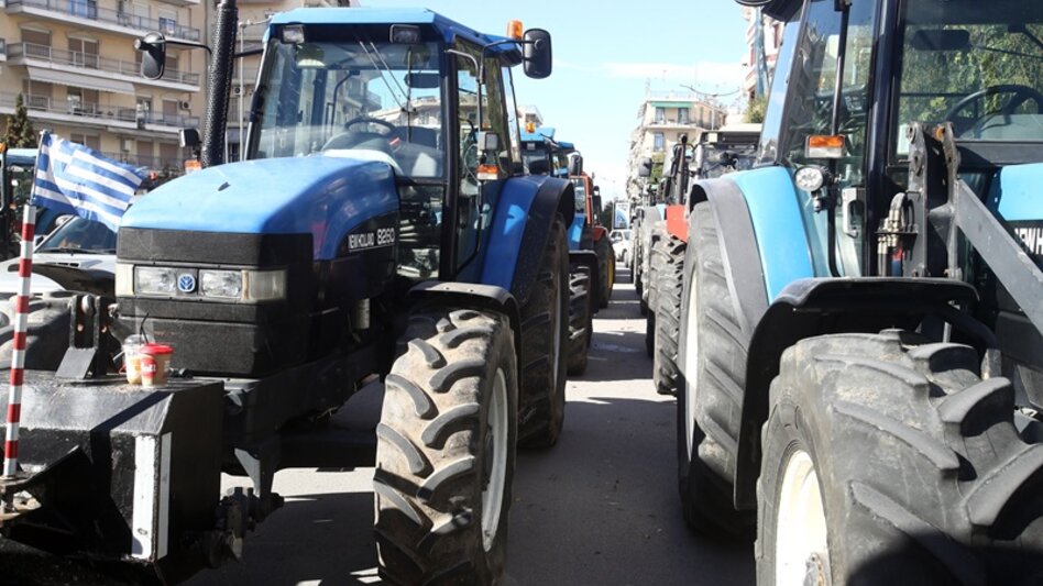 Λάρισα: Ετοιμάζονται για μπλόκα οι αγρότες 