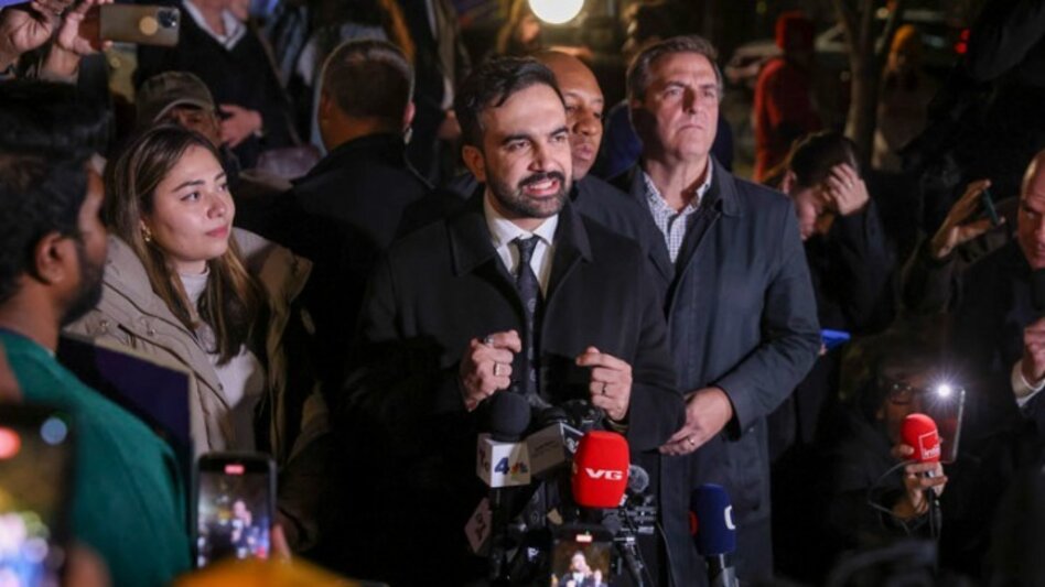 Ο Ζοχράν Μαμντάνι έγραψε ιστορία - Εξελέγη πρώτος μουσουλμάνος δήμαρχος της Νέας Υόρκης