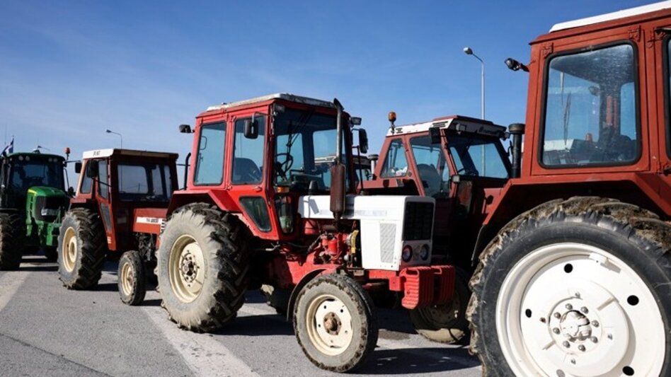 Εξαλλοι οι αγρότες, ο ΕΛΓΑ «άδειασε» αντί να γεμίσει τους λογαριασμούς τους