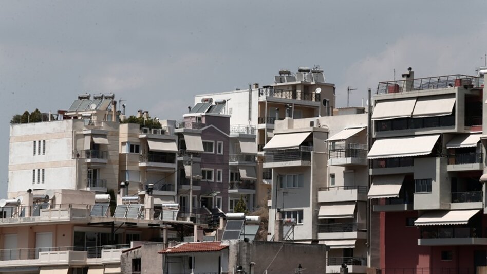 Ένας στους τρεις Έλληνες δυσκολεύεται να ανταποκριθεί στο στεγαστικό κόστος