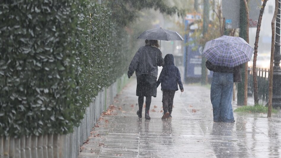 Κόκκινος συναγερμός για ακραία φαινόμενα σε πέντε περιοχές - Ο καιρός στην Κρήτη