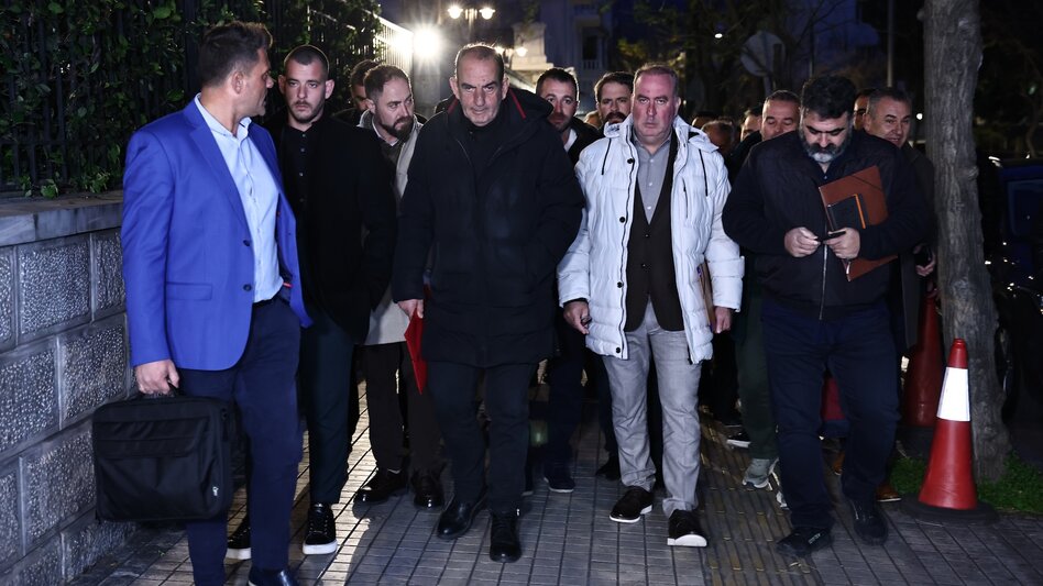 Στα μπλόκα θα λάβουν τις αποφάσεις τους οι αγρότες, μετά τη συνάντηση στο Μέγαρο Μαξίμου