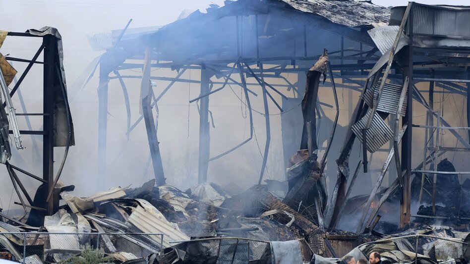 Τραγωδία στη βιομηχανία «Βιολάντα»: Θρήνος και αναπάντητα ερωτήματα για την έκρηξη - Εργαζομένη σώθηκε γιατί αρρώστησε ο γιος της