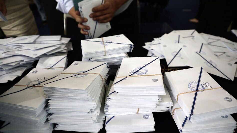 Kόμματα και υποψήφιοι σε ένα ψηφοδέλτιο: Aνοίγει ο δρόμος για την μονοσταυρία;