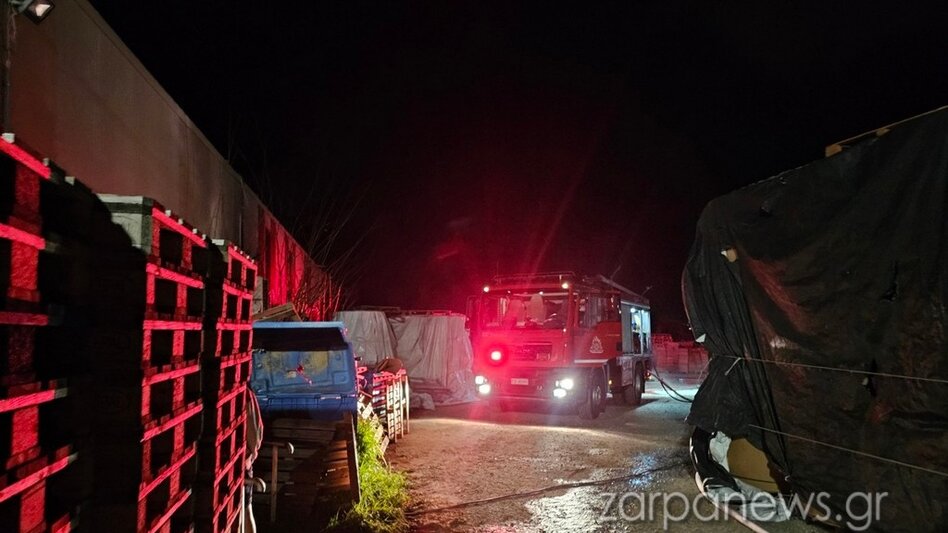 Χανιά: Φωτιά σε τυπογραφείο σήμανε συναγερμό 