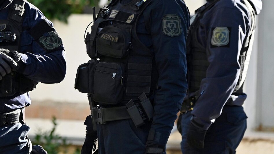 Μπήκαν με μαγκούρες σε σπίτι, ξυλοκόπησαν τρία άτομα - Συνελήφθη 21χρονος Κρητικός