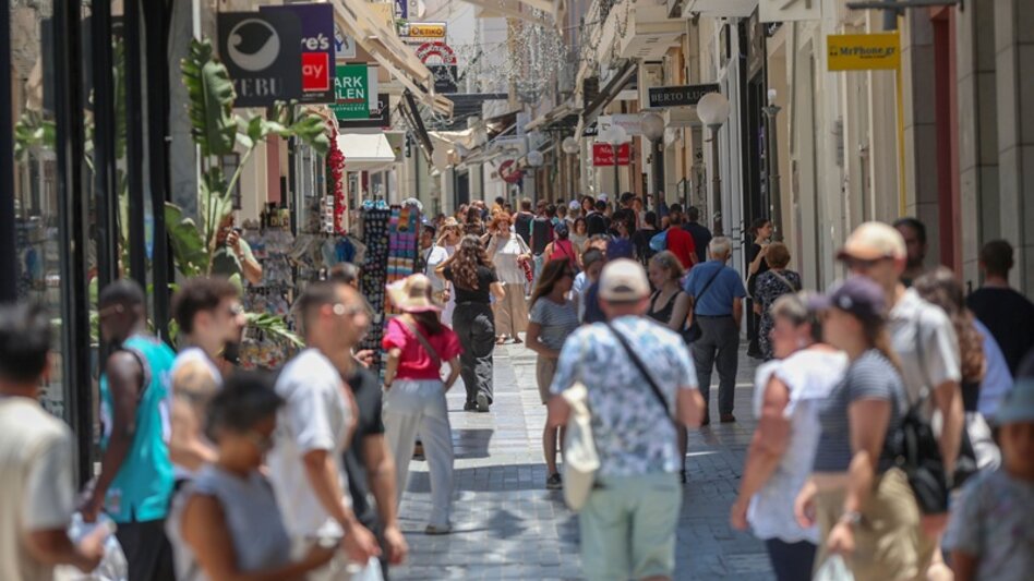 Νωρίτερα φέτος η τουριστική σεζόν στην Κρήτη – Πτήσεις από τα μέσα Μαρτίου