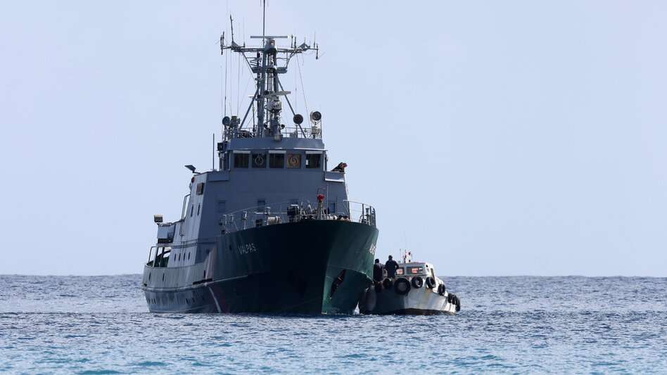 Συλλήψεις διακινητών μετά την τραγωδία με τους νεκρούς και τους αγνοούμενους μετανάστες νότια της Κρήτης