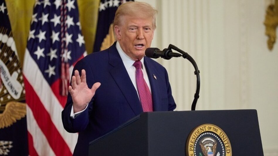 Ο Τραμπ επιβάλλει οριζόντιο παγκόσμιο δασμό 10%, μετά την απόφαση του Ανώτατου Δικαστηρίου!