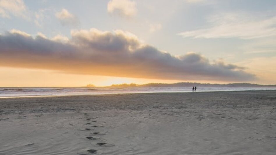 Έκαναν βόλτα στην παραλία και «σκόνταψαν» πάνω σε δέμα με κοκαΐνη 