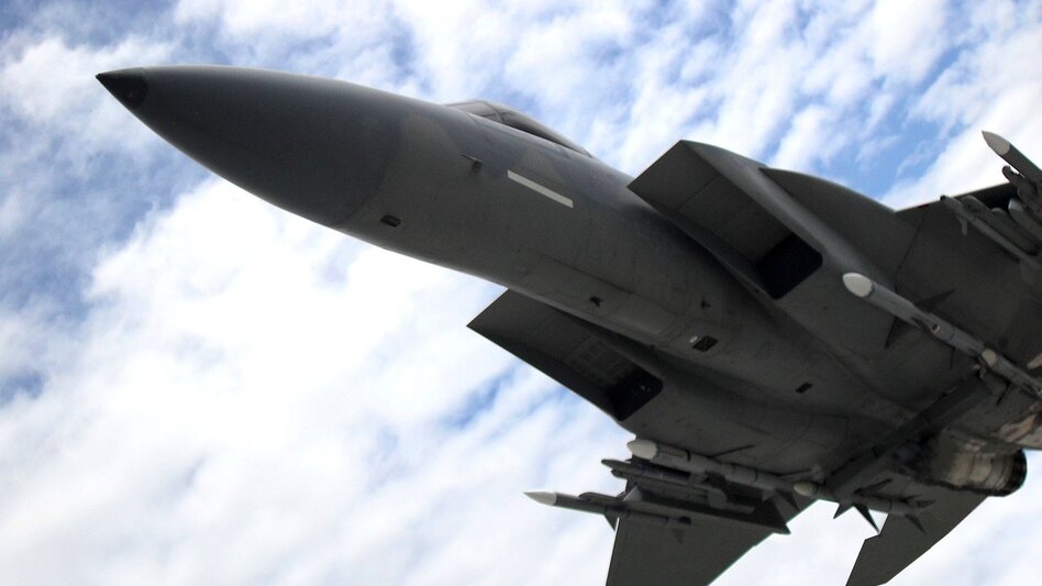  Μέση Ανατολή: Πέντε άτομα αγνοούνται μετά τη συντριβή του ιπτάμενου τάνκερ στο Ιράκ – «Το βομβαρδίσαμε» λέει το Ιράν