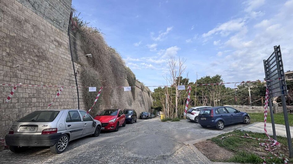 Ηράκλειο: Νέα «πληγή» για την αγορά το σφράγισμα των πάρκινγκ στα Ενετικά Τείχη - Έκκληση για άμεσες λύσεις