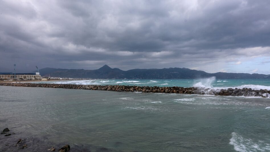 Έρχεται επιδείνωση του καιρού – Βροχές και καταιγίδες στην Κρήτη, Χάρτες