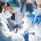 "Χριστουγεννιάτικο θαύμα": Έλληνας πατέρας δώρισε τμήμα από το ήπαρ του στην 11 μηνών κόρη του